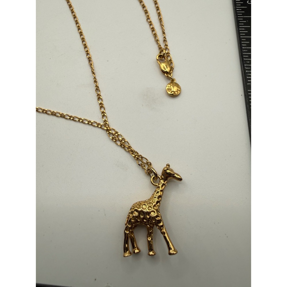 J.Crew Gold Tone Giraffe Pendant‎ Necklace Textured Animal Charm 18 Inch Chain